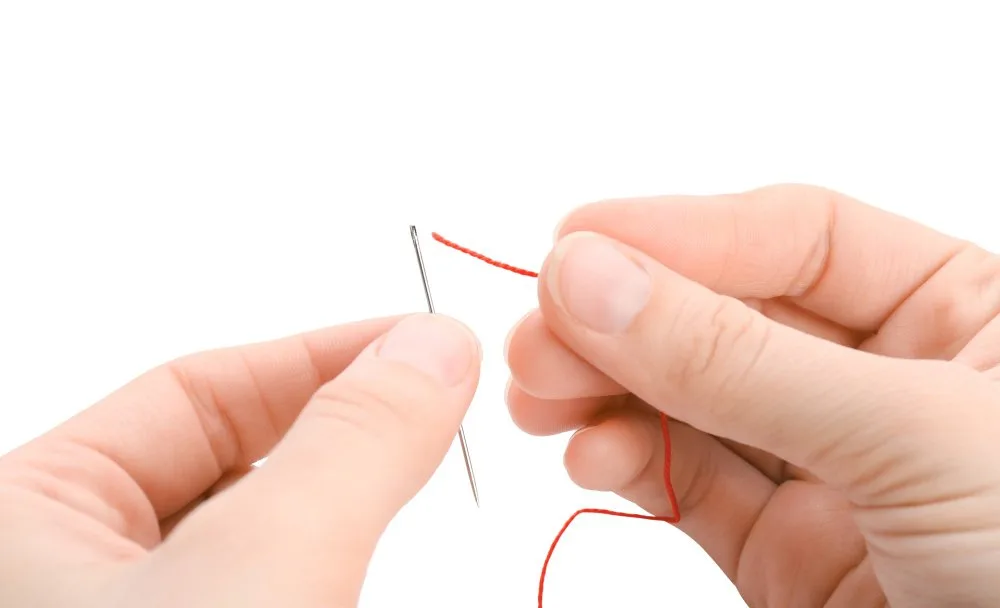 How to Thread a Needle: 7 Easy Methods That Actually Work (2025 Guide)