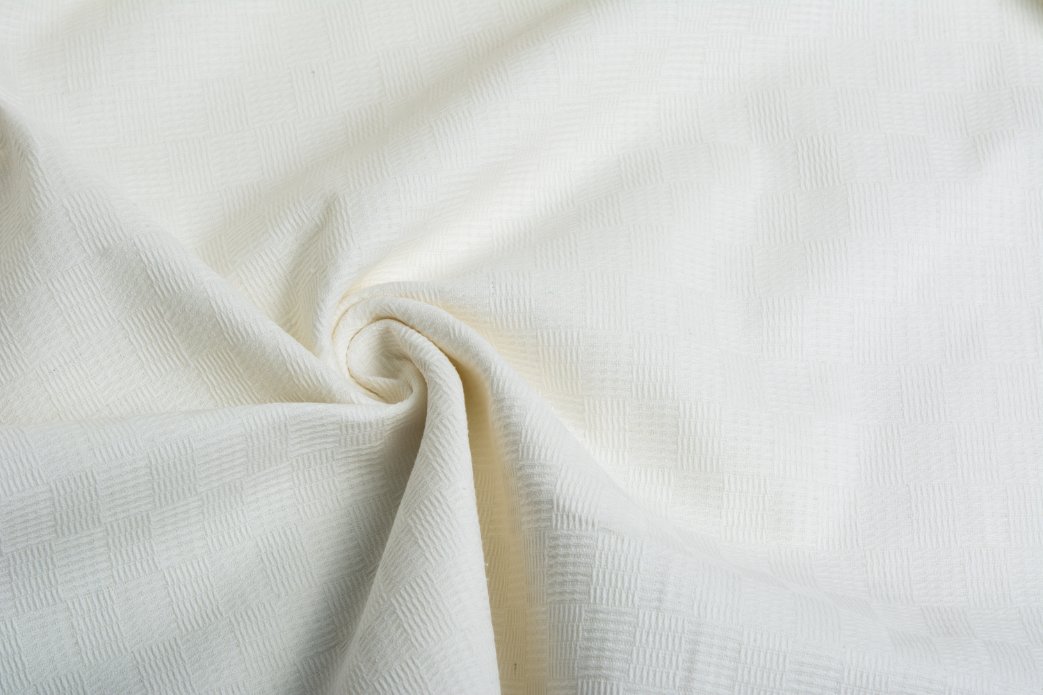 Guide to choosing the right fabrics for summer toddler clothing