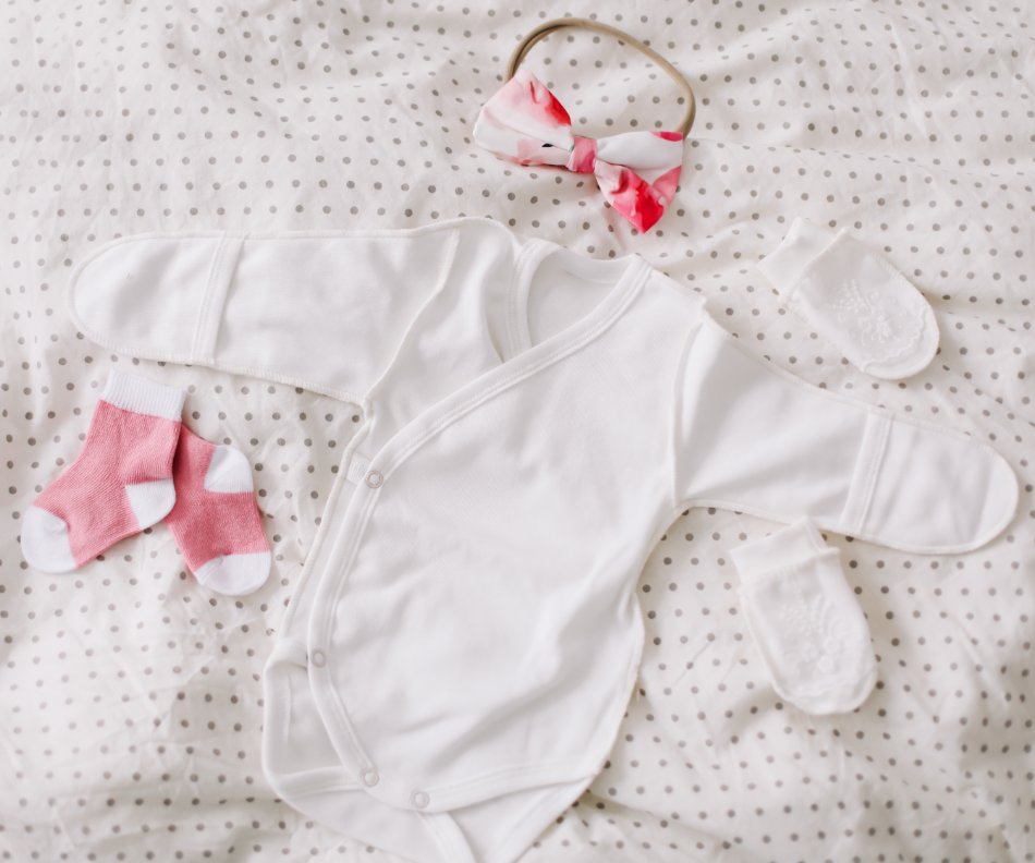 NICU-friendly preemie clothing features showing snap closures, side openings, and medical equipment access points