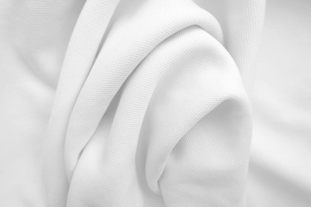 Display of a white stretchy fabric