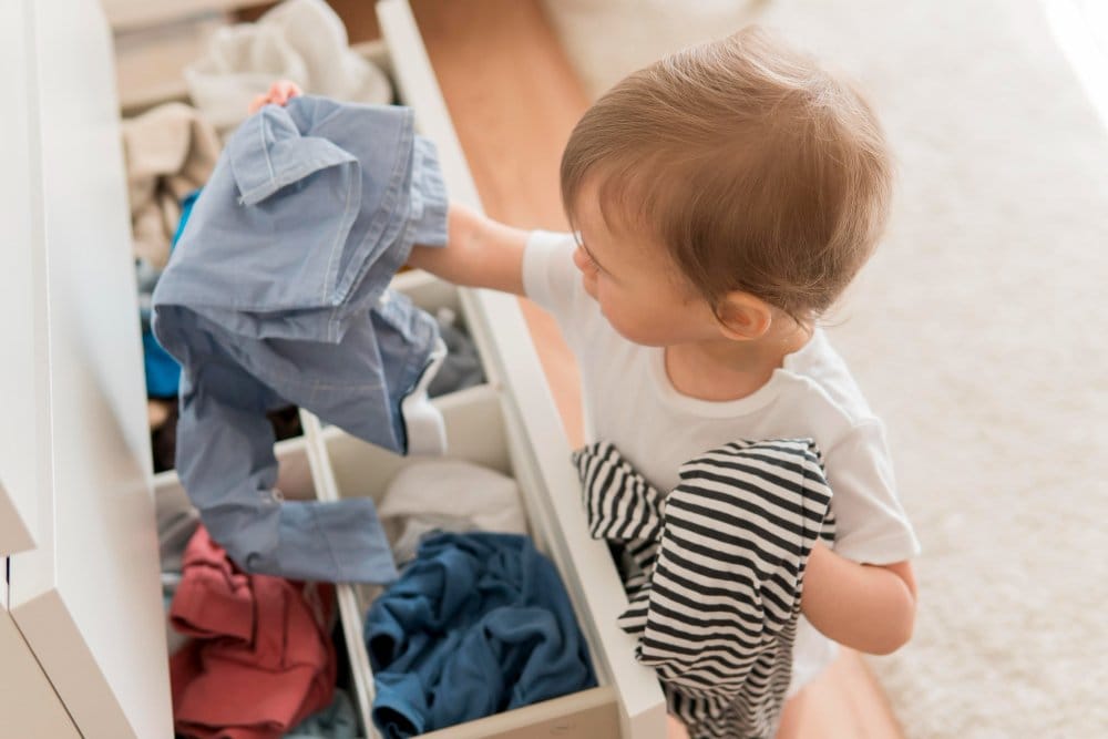 What Clothes Do Toddlers Wear: Essential Outfits and Seasonal Tips