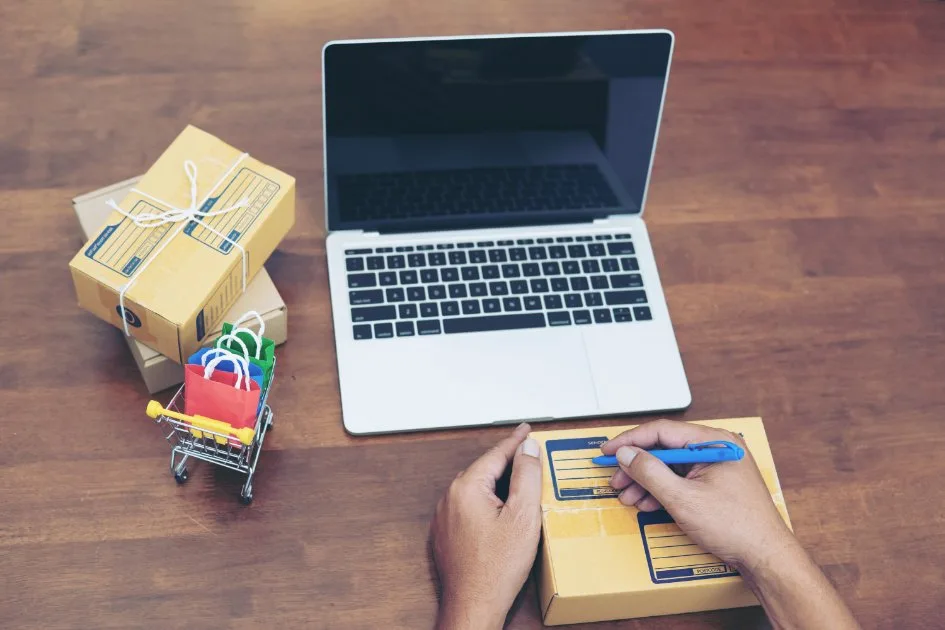 Poshmark vs eBay for Selling Clothes (21)