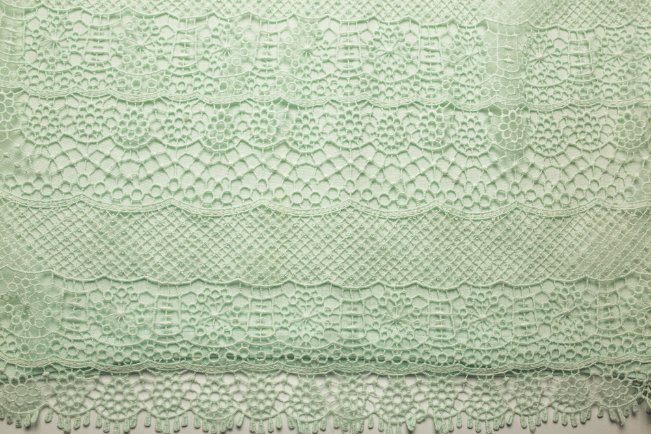Guide to Corded Lace Fabric (8)