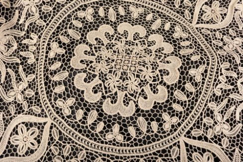 The Complete Guide to Maltese Lace: History, Techniques & Where to Learn Today