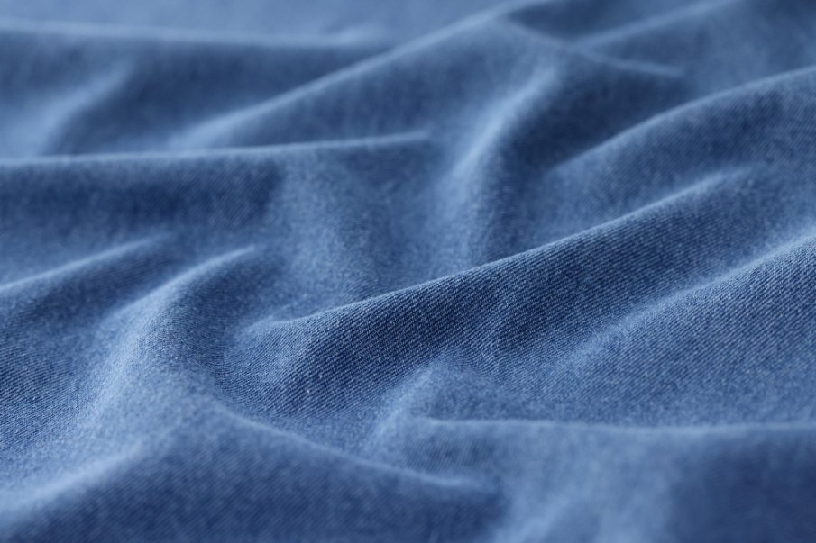 Key characteristics and properties of chambray cotton fabric showing texture and weave structure