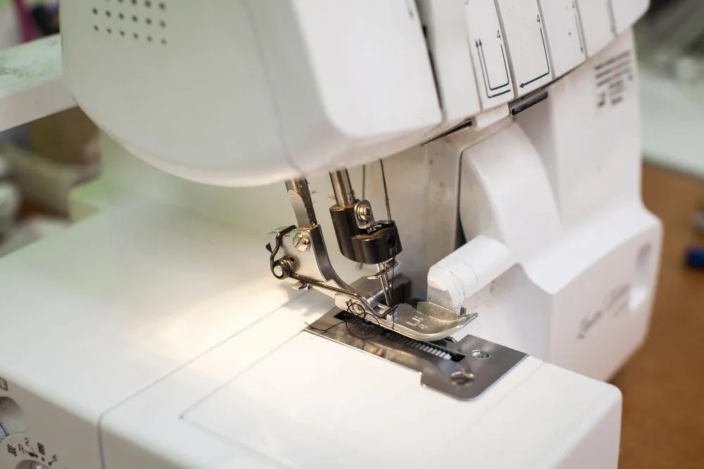 Must-Have Features for Beginners - Detailed diagram showing essential sewing machine features every beginner should look for