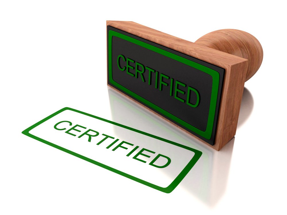 Visual guide showing different textile certification logos including GOTS, OEKO-TEX, and MADE SAFE