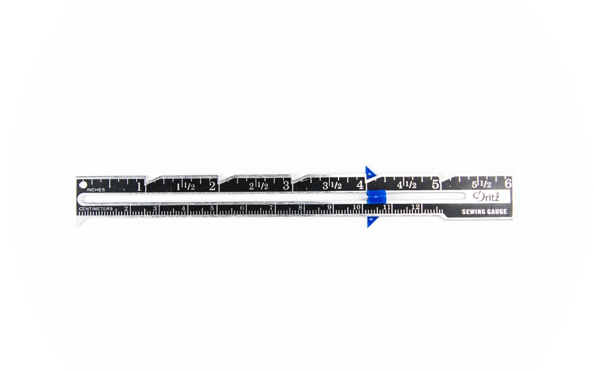 Different types of seam gauges and measuring tools for sewing