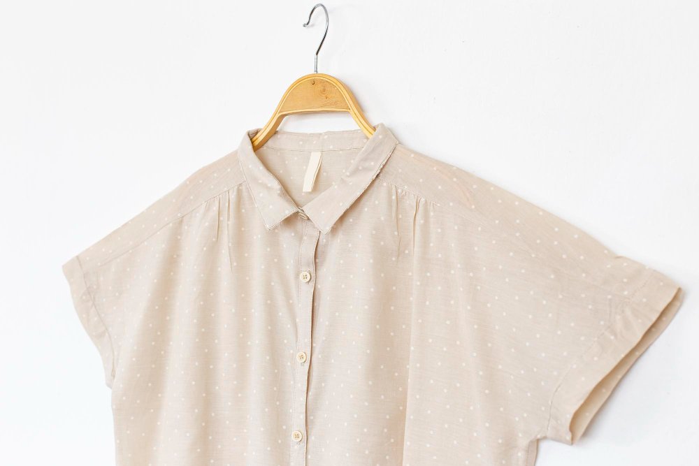 Various uses of plain weave linen in fashion clothing and home decor applications